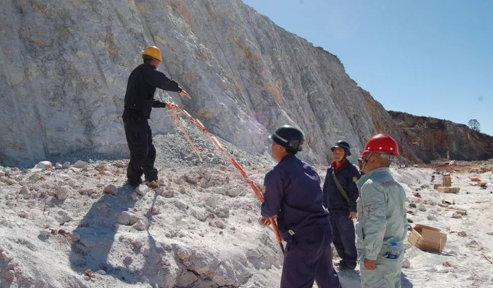 مزايا الفيلم البلاستيكي المركب المتفجر المستحلب